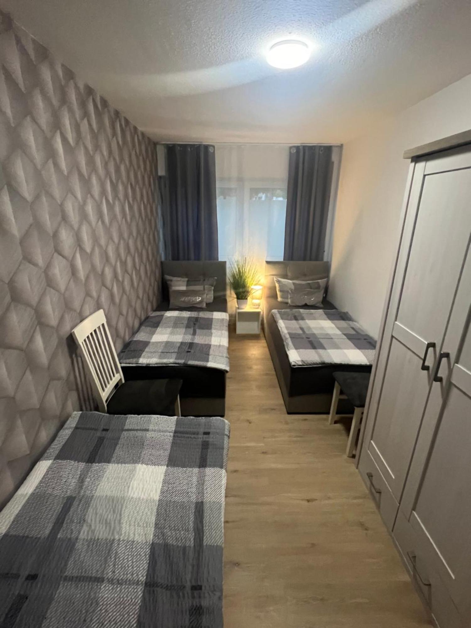 Ferienwohnung Viktoria Гота Екстериор снимка