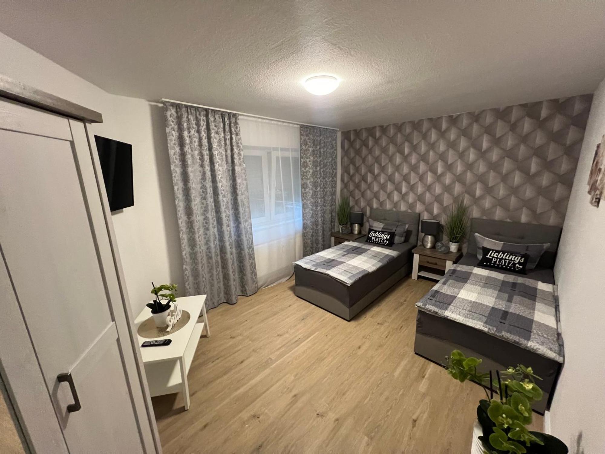 Ferienwohnung Viktoria Гота Екстериор снимка